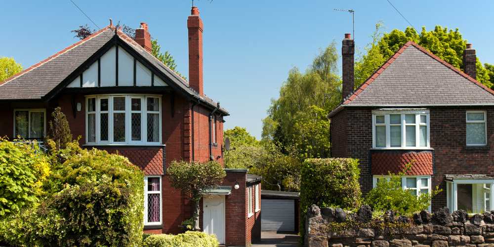 Estate Agents Plymouth - Semi Detached House with Shared Drive - Plymouth Homes